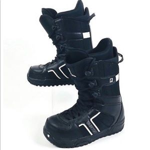 Burton Size 8 Snowboard Boots (Brand New!)